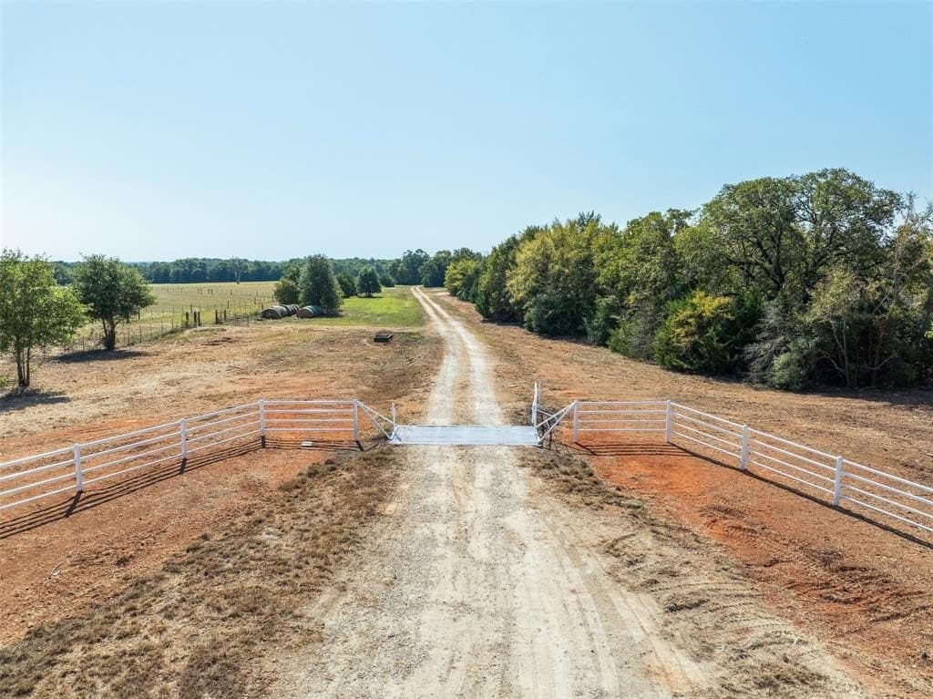 325 acres in Limestone County - photo 24