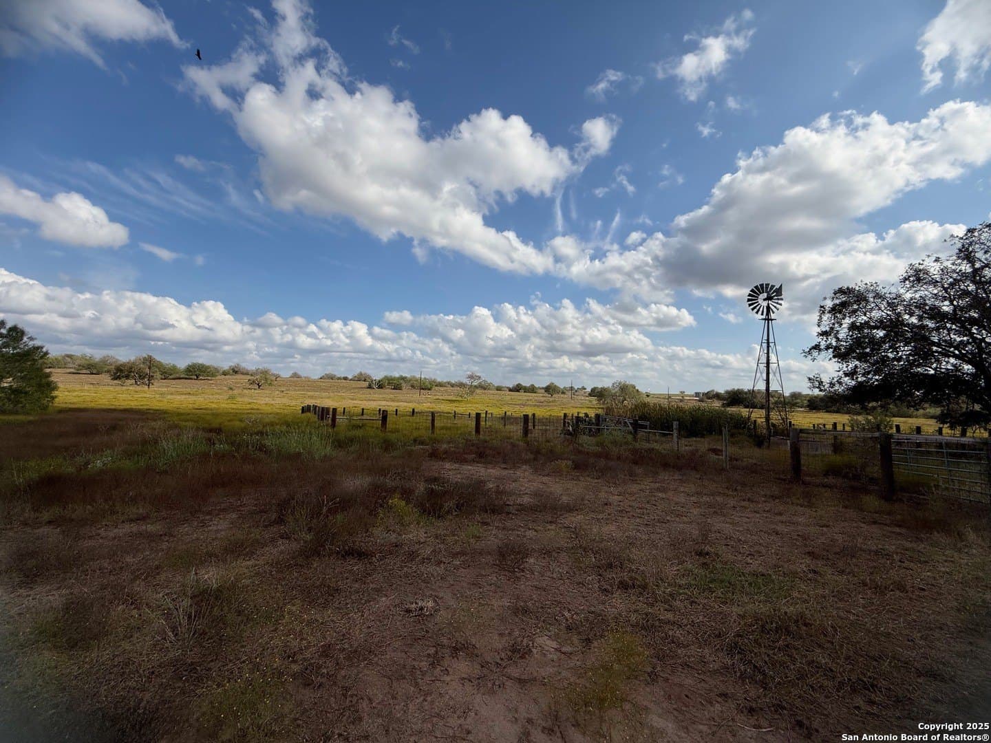 108.19 acres in De Witt County - photo 23