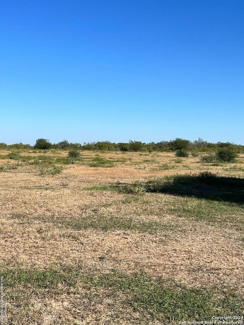 7 acres in Bexar County - photo 3