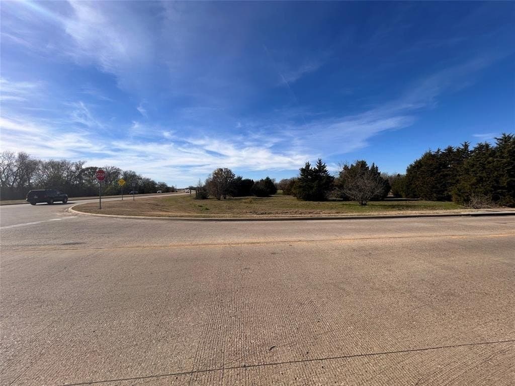 4.62 acres in Kaufman County - photo 2