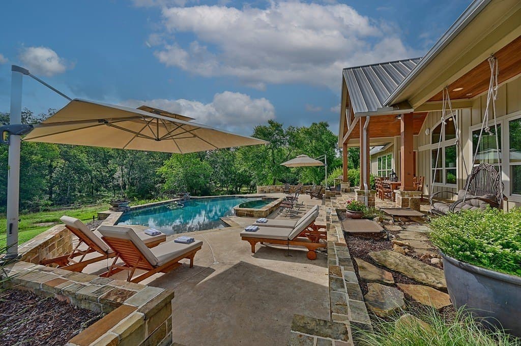 13.6 acres in Waller County - photo 3