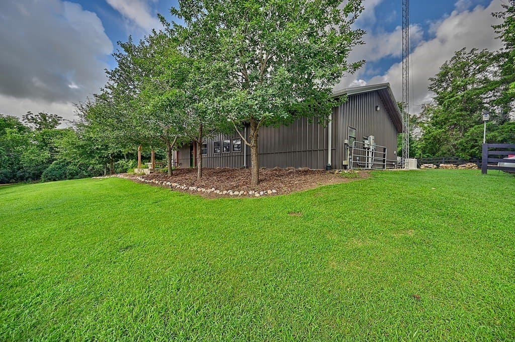 13.6 acres in Waller County - photo 25