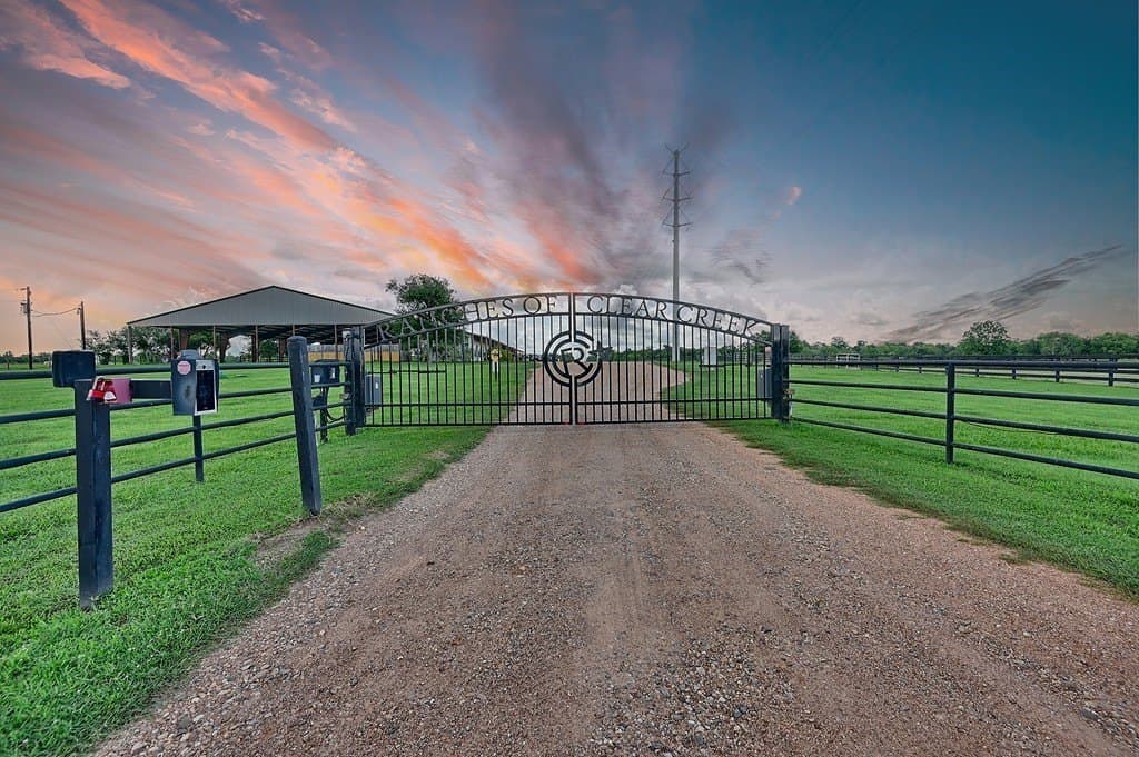 13.6 acres in Waller County - photo 30