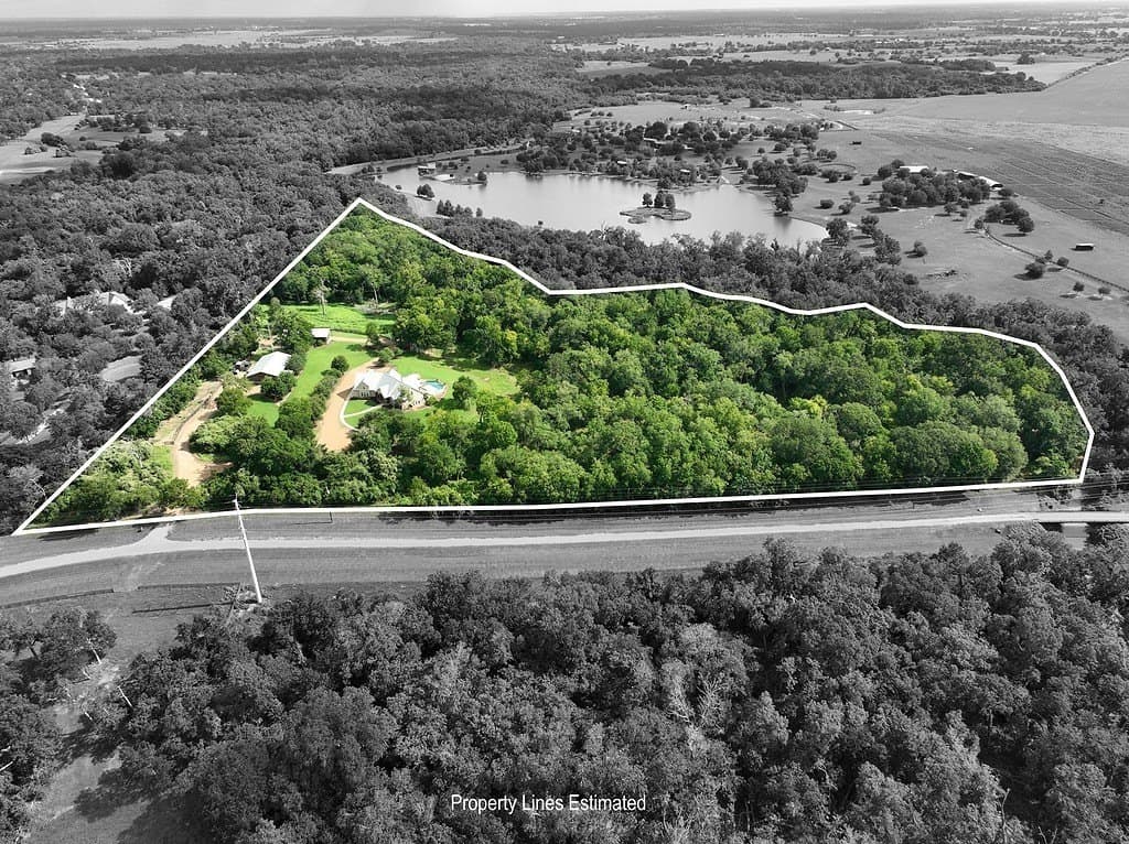 13.6 acres in Waller County - photo 29