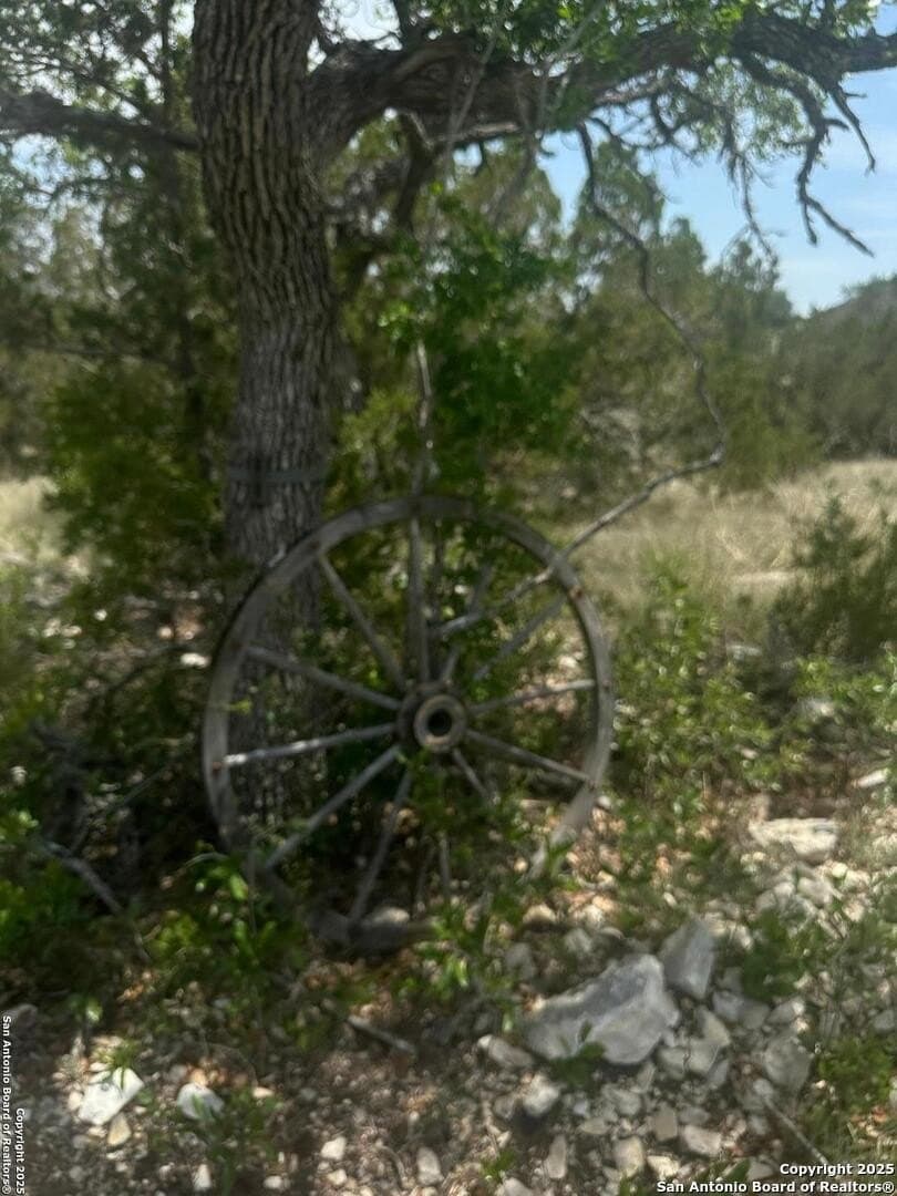 41 acres in Edwards County - photo 31