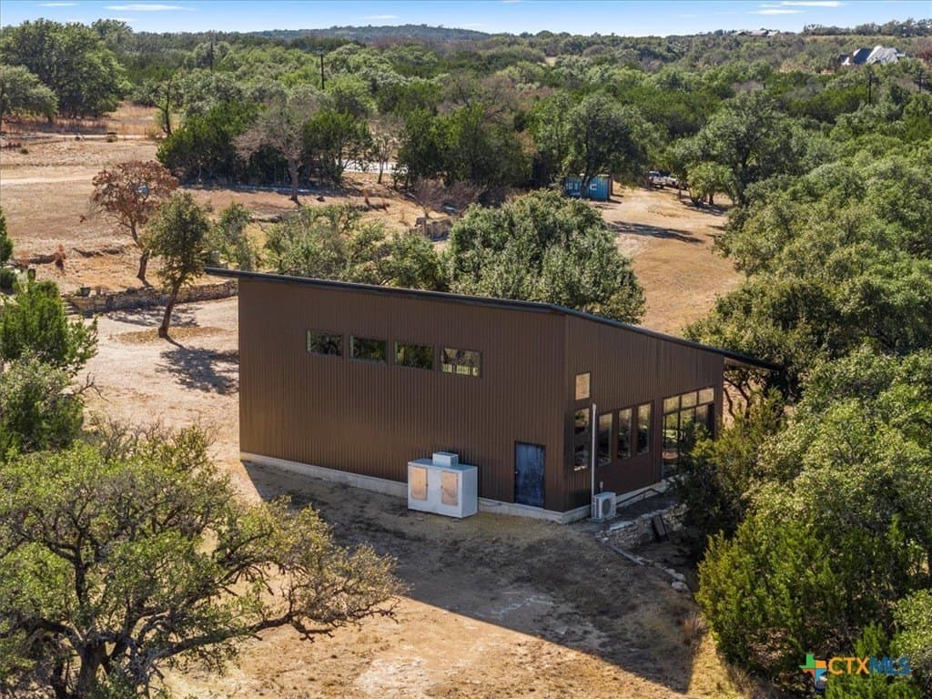 28.6 acres in Blanco County - photo 2