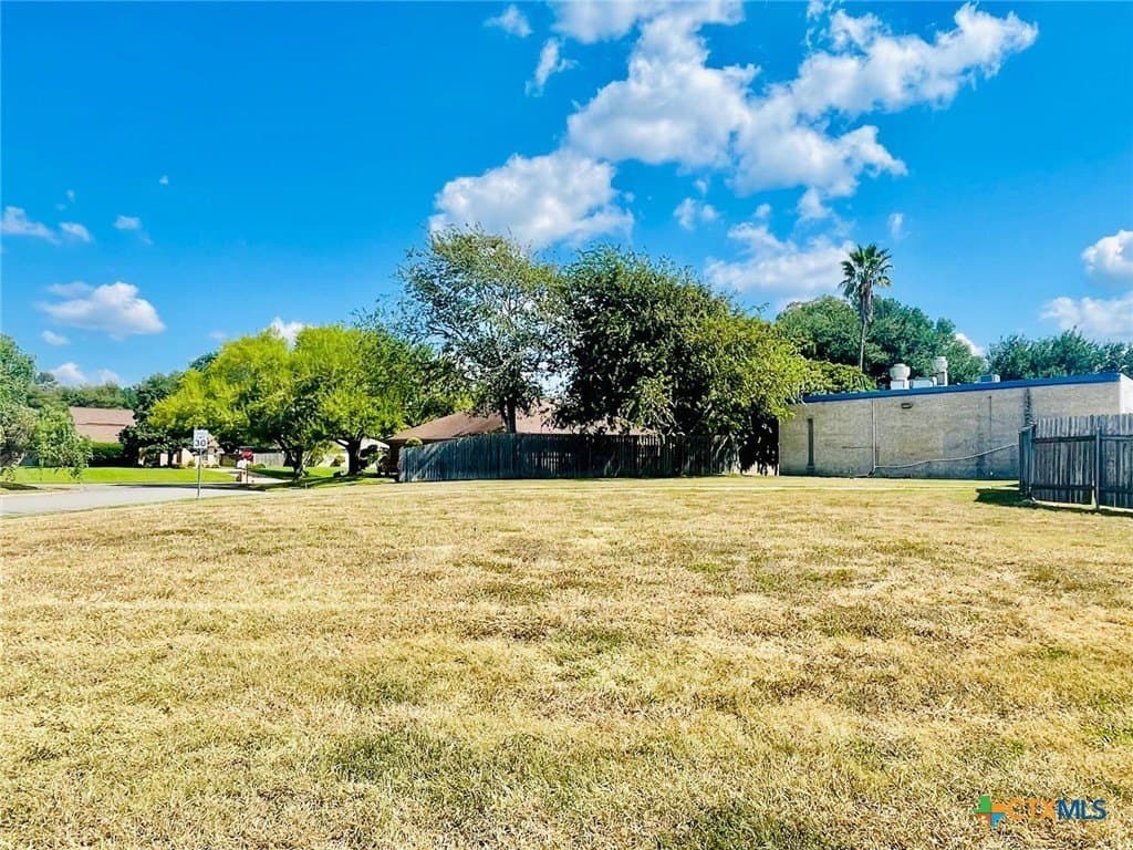 0.29 acres in Victoria County - photo 4