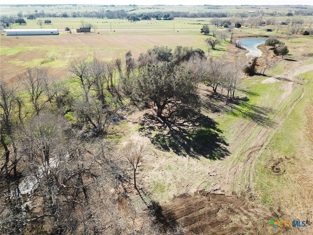 1.87 acres in Lavaca County - photo 2