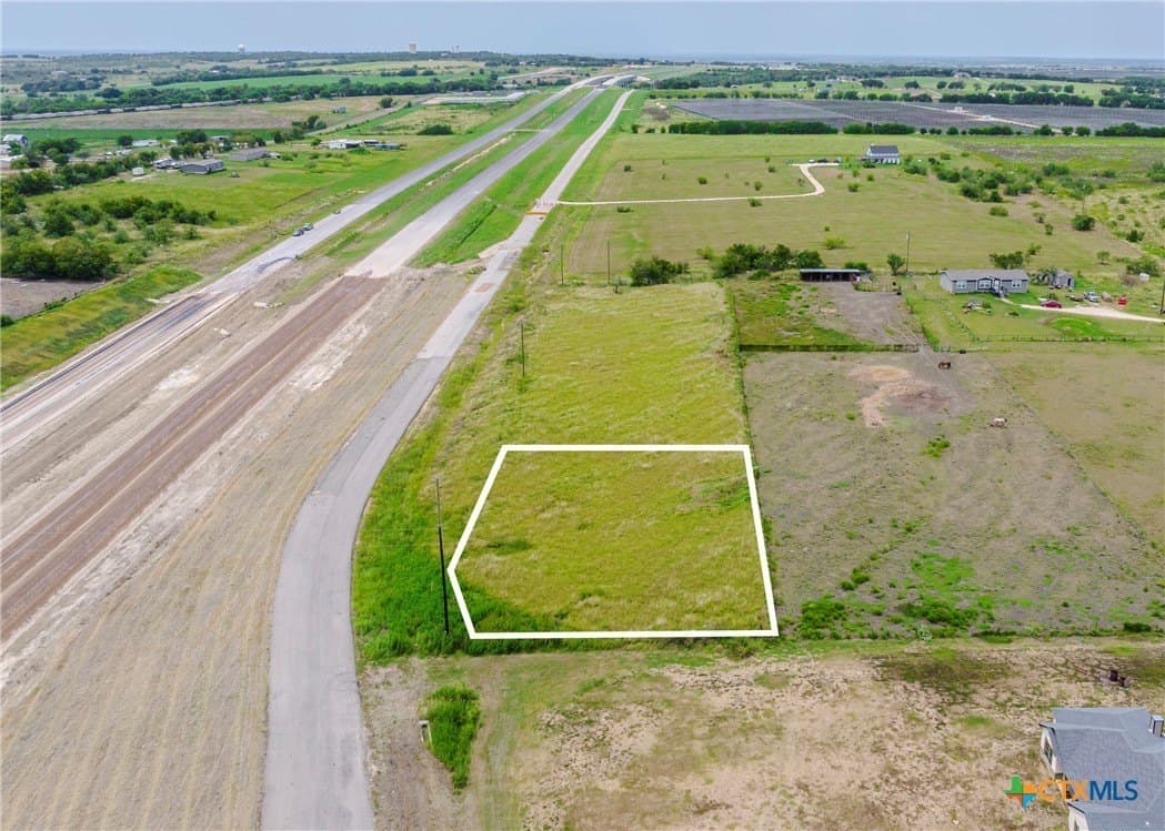 0.69 acres in Bell County - photo 4