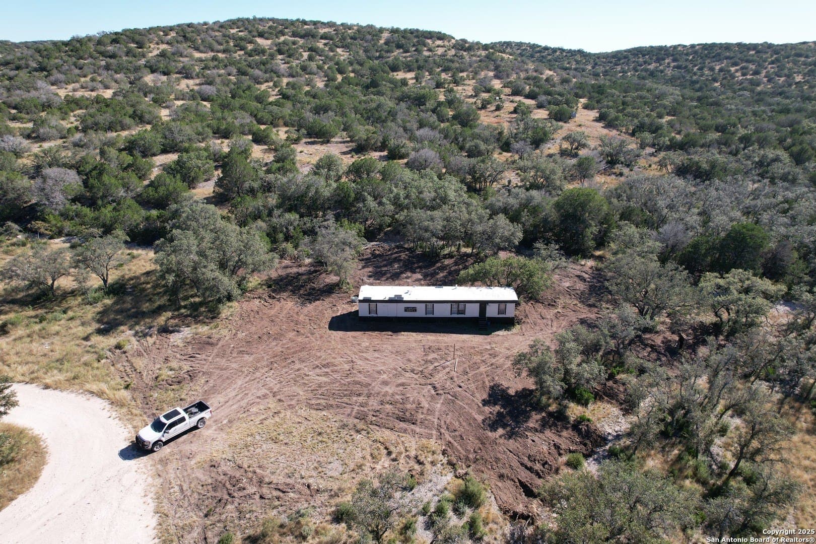 41.95 acres in Edwards County - photo 10