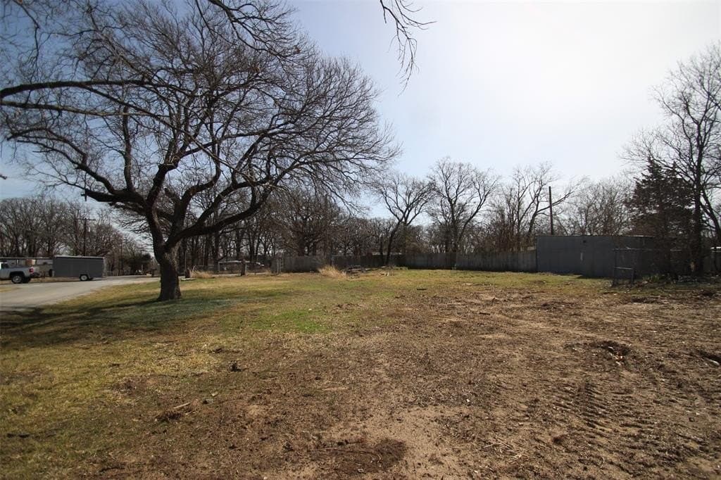 0.38 acres in Grayson County - photo 9