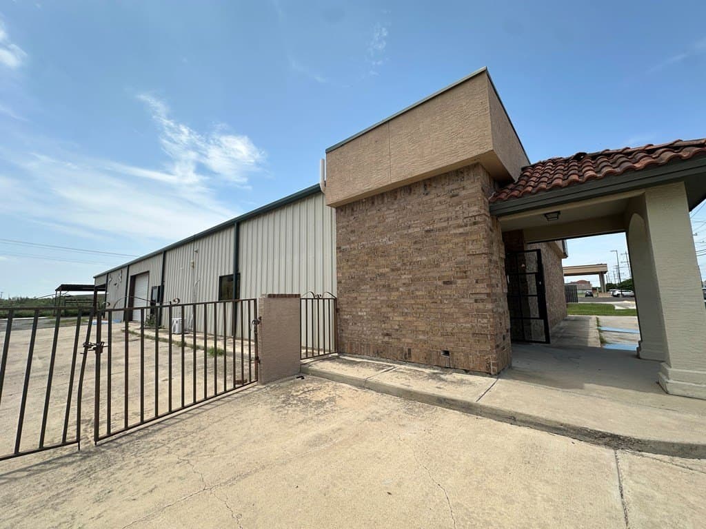 19,500 acres in Maverick County - photo 2