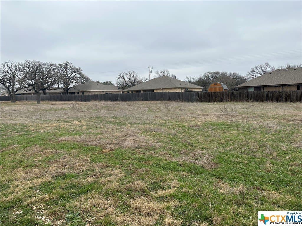 1.92 acres in Coryell County - photo 2