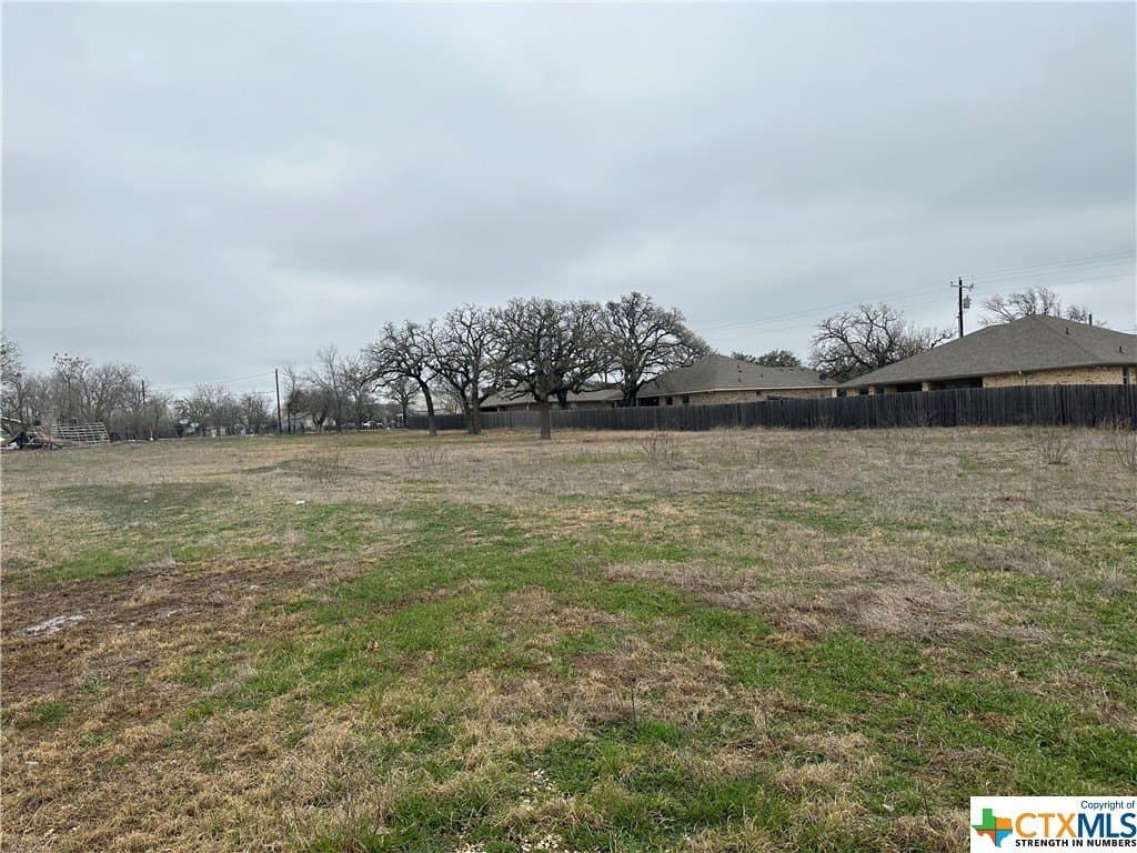 1.92 acres in Coryell County - photo 3