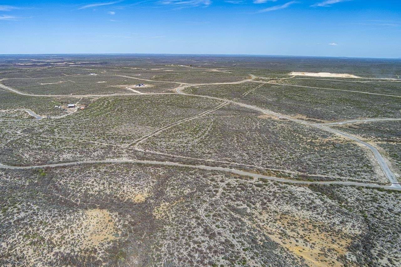 15.77 acres in Val Verde County - photo 8