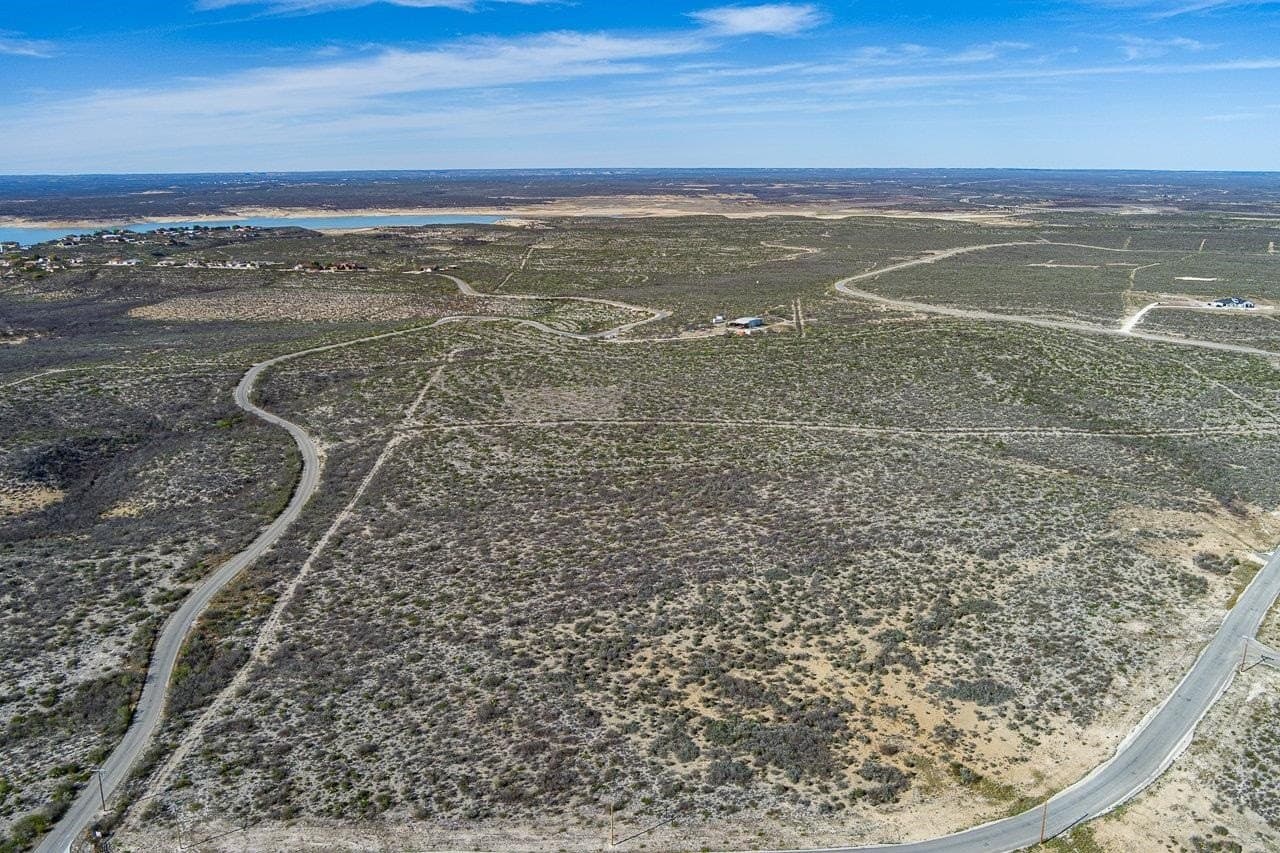 15.77 acres in Val Verde County - photo 11
