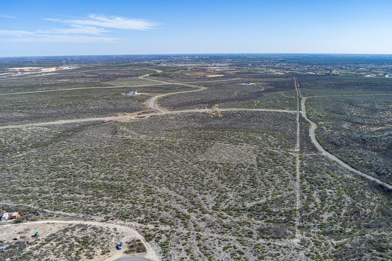 15.77 acres in Val Verde County - photo 4