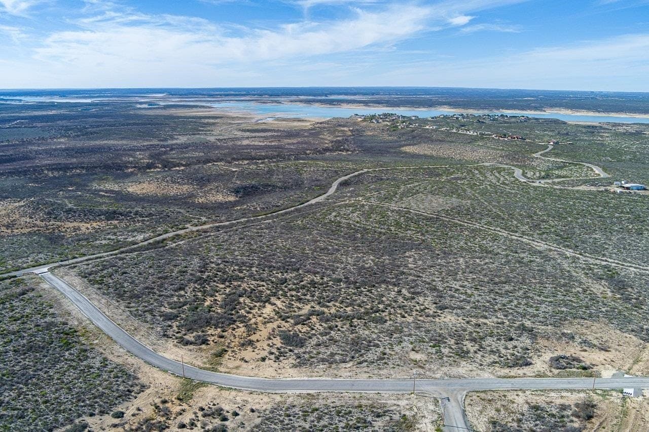 15.77 acres in Val Verde County - photo 12