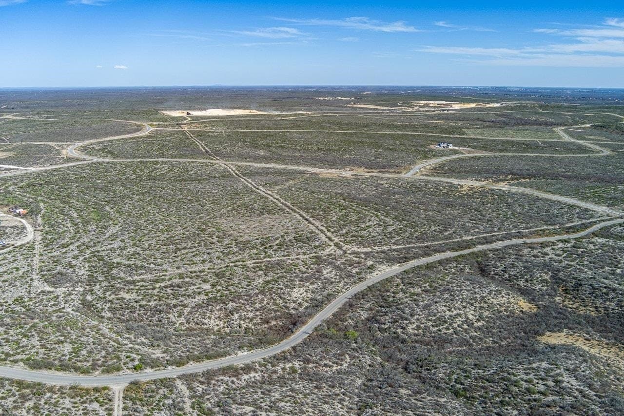 15.77 acres in Val Verde County - photo 6