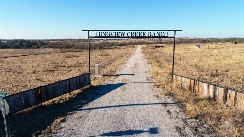 3.79 acres in Hill County - photo 2
