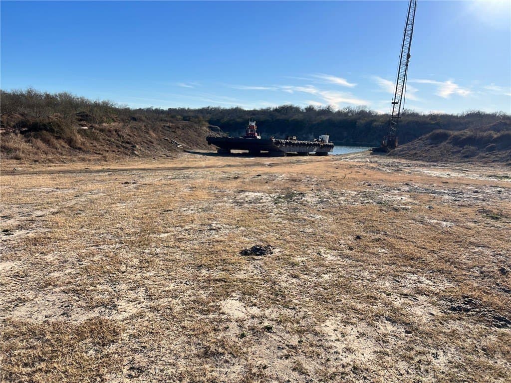 39.66 acres in Calhoun County - photo 4