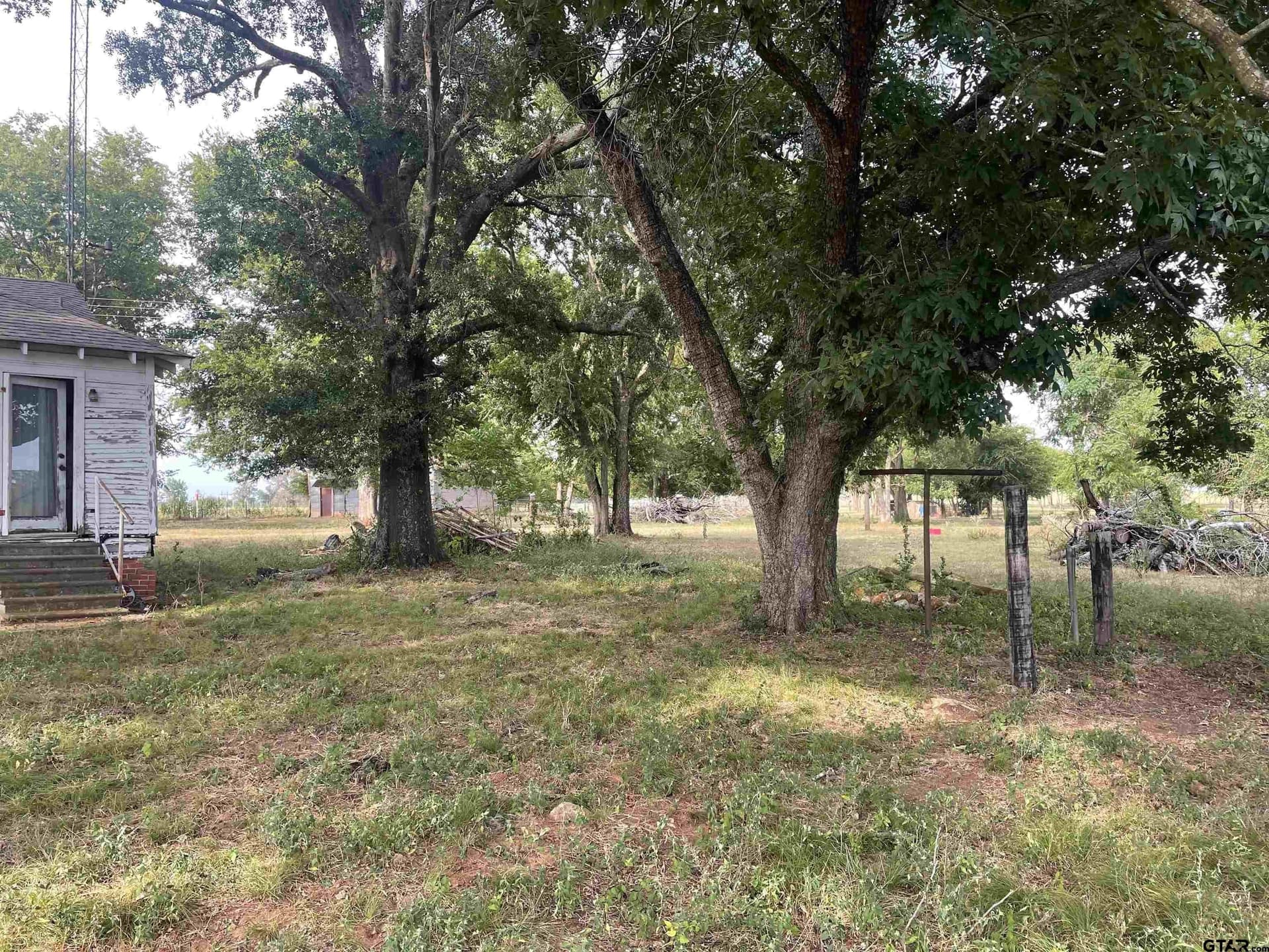 15.59 acres in Smith County - photo 4