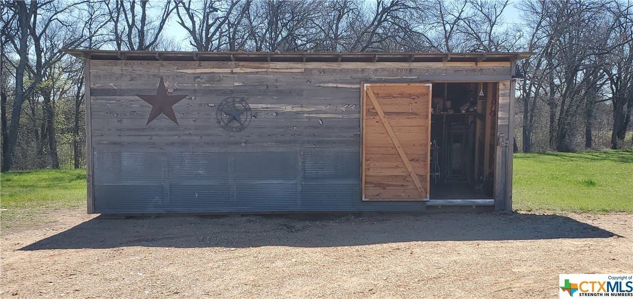 41.06 acres in Milam County - photo 38