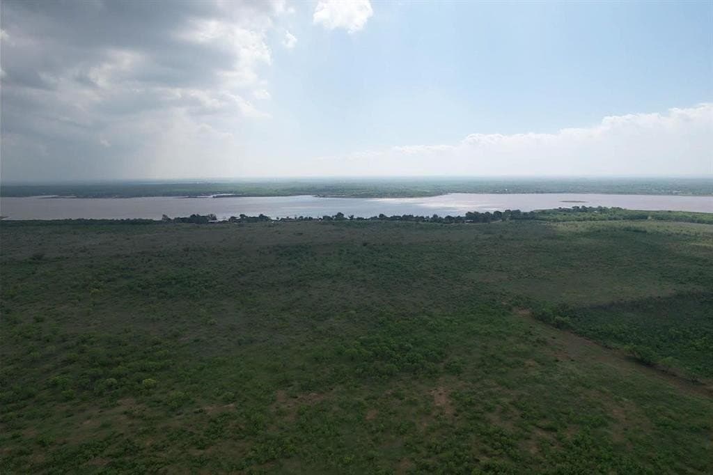 176.85 acres in Jones County - photo 9