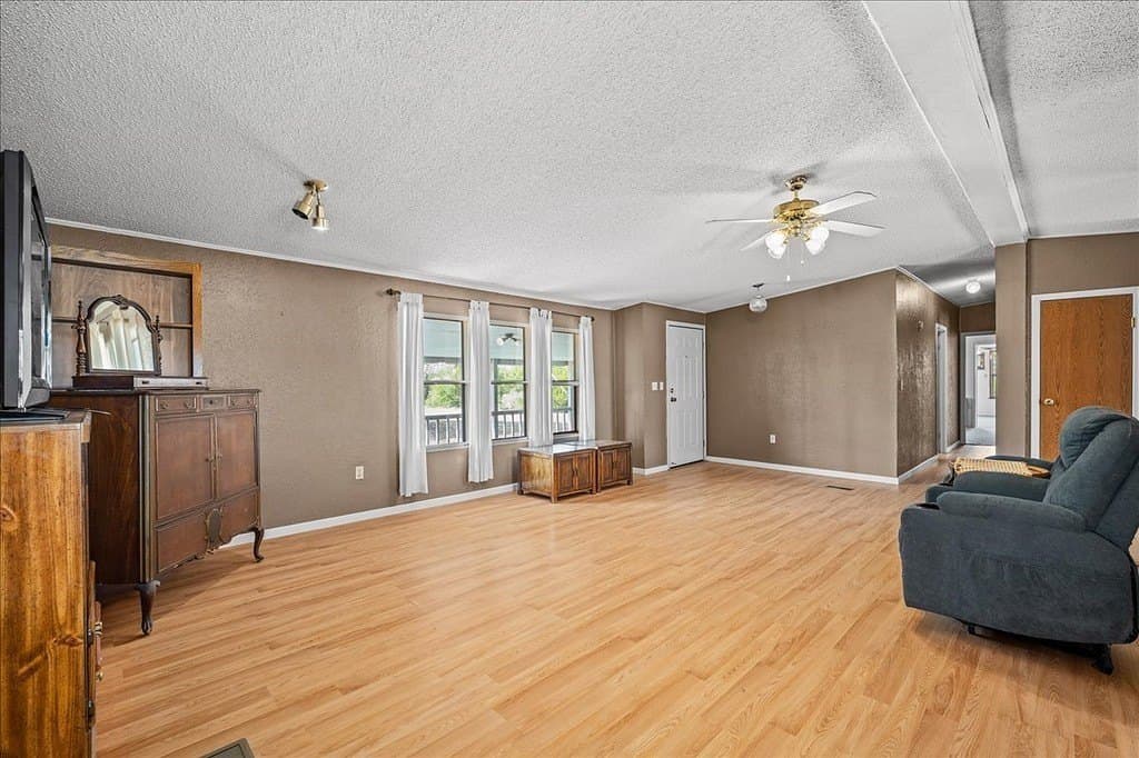 4.32 acres in Lee County - photo 5