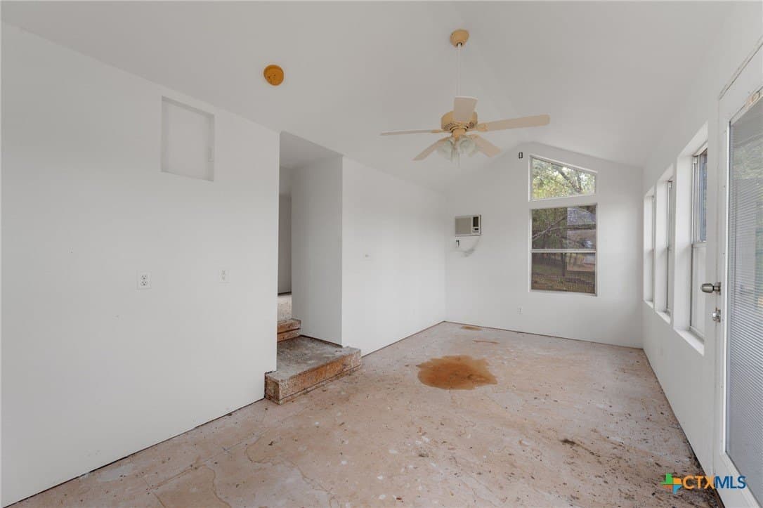 81 acres in Travis County - photo 24