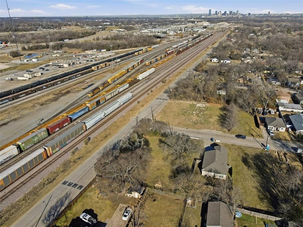0.38 acres in Dallas County - photo 16