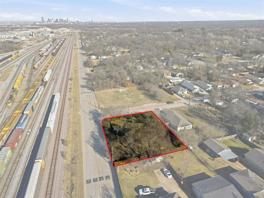 0.38 acres in Dallas County - photo 13