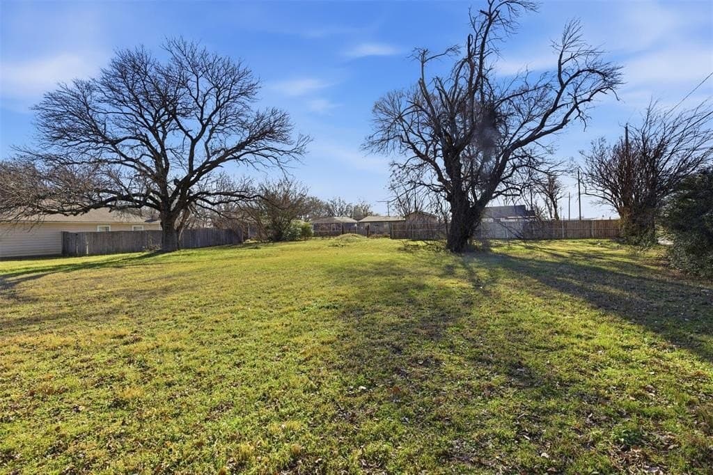 0.38 acres in Dallas County - photo 9
