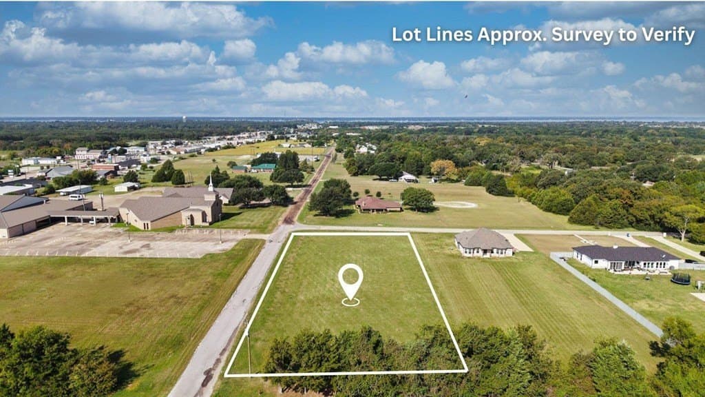 1 acres in Henderson County - photo 3