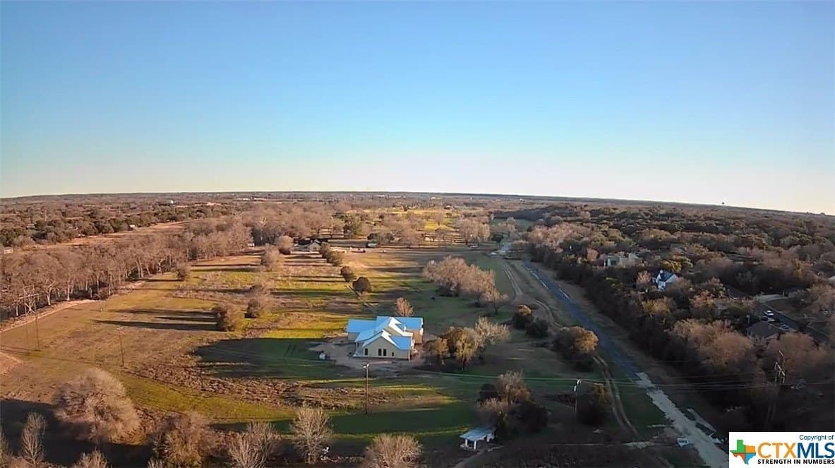 10 acres in Bell County - photo 3