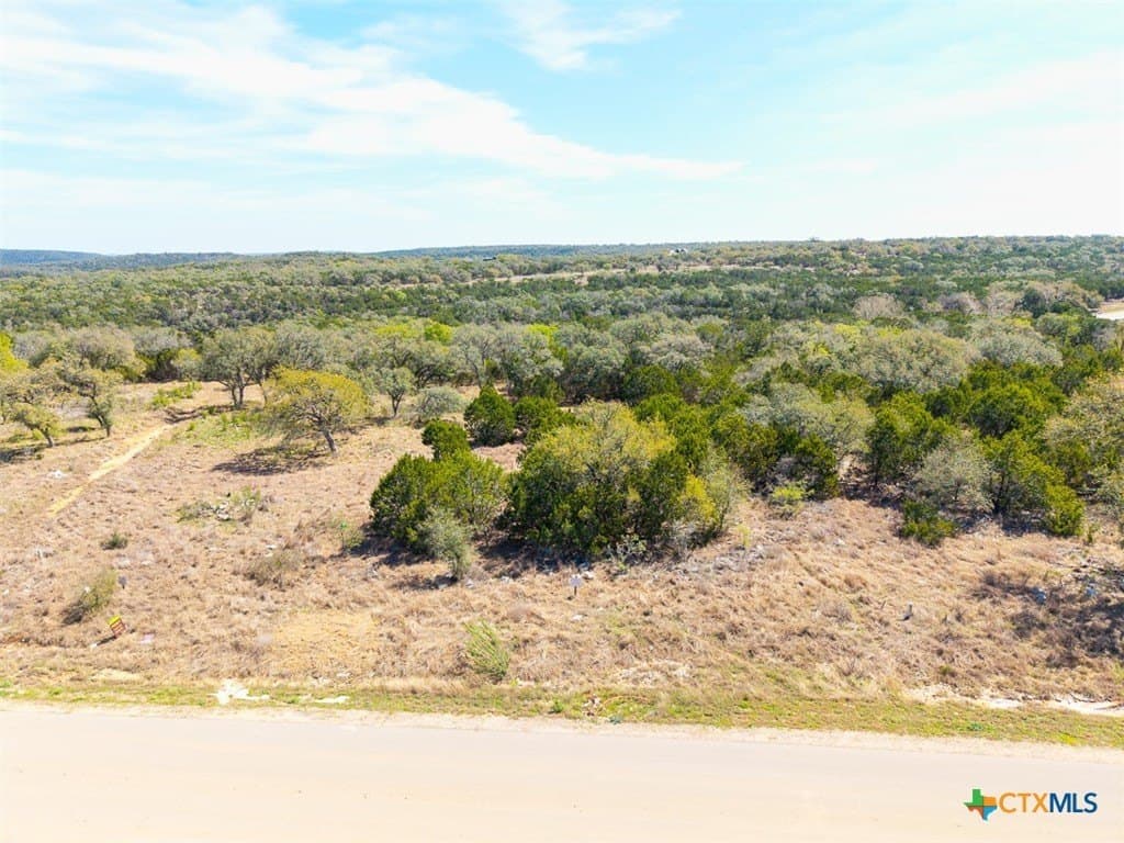 1.34 acres in Comal County - photo 15