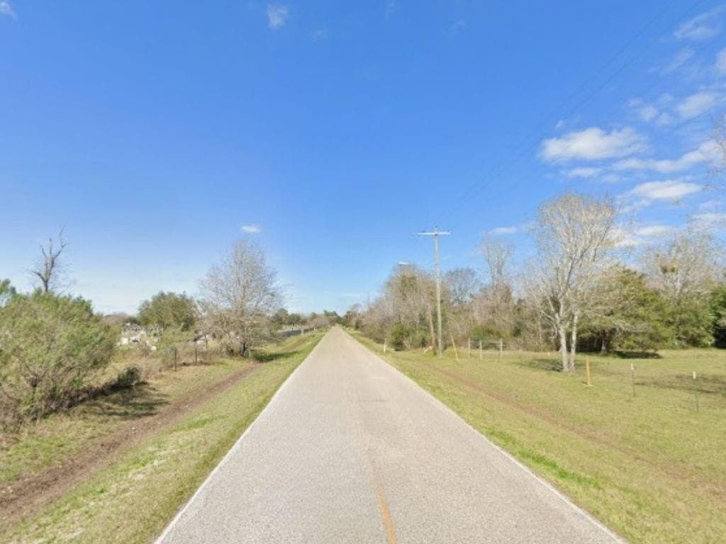 0.17 acres in Van Zandt County - photo 5