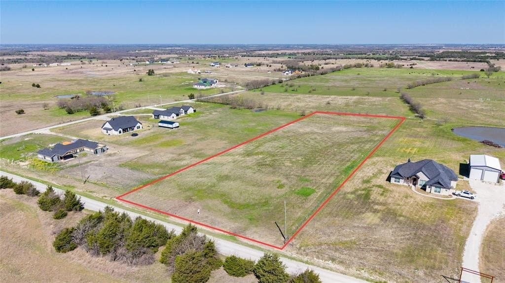 5472 County Road 1093