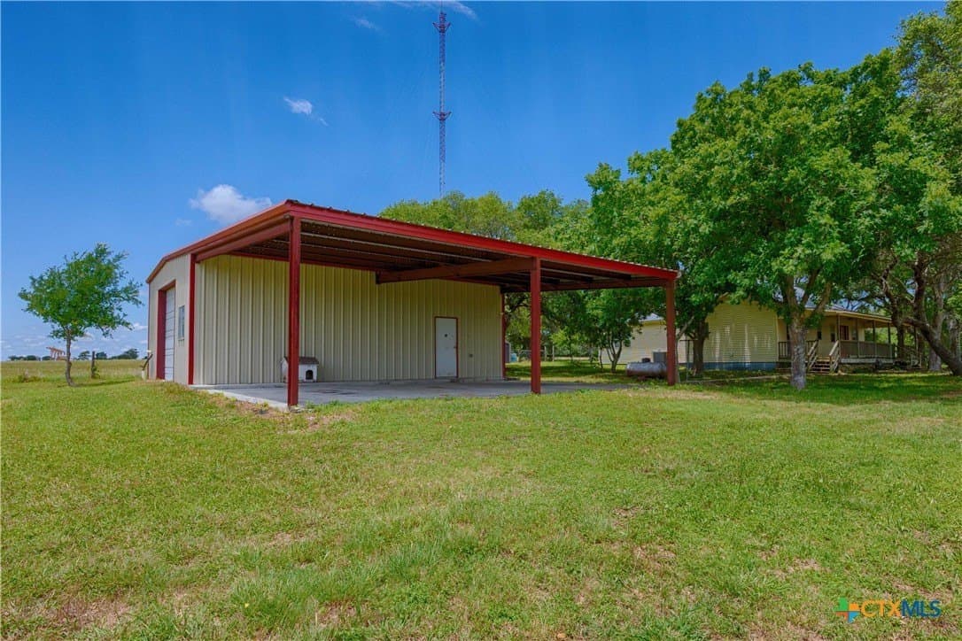 21.34 acres in Fayette County - photo 2