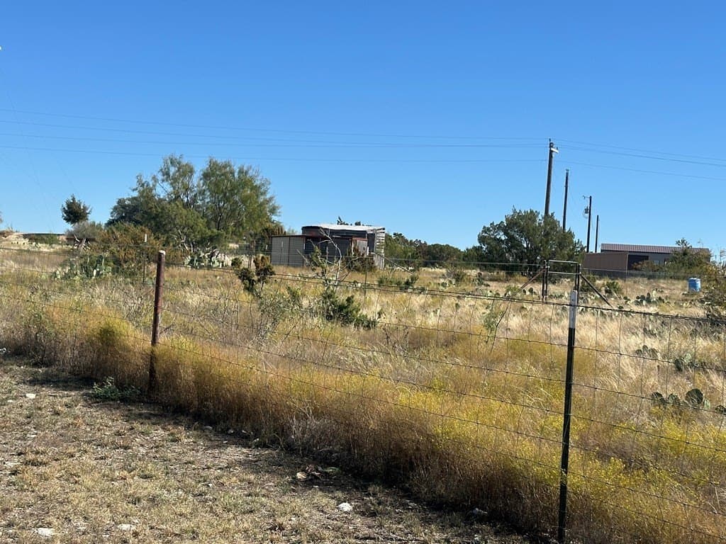 10 acres in Tom Green County - photo 34
