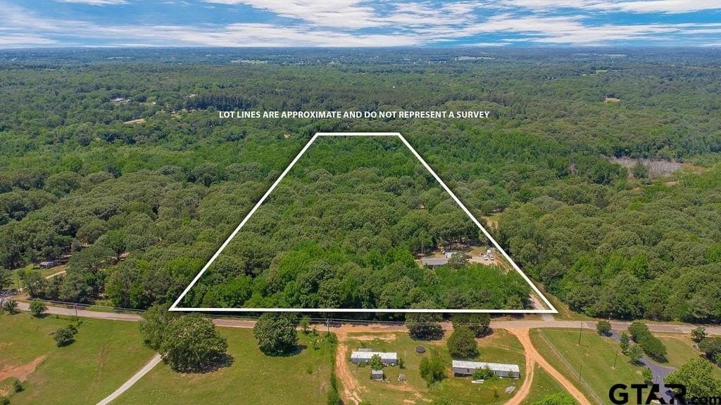 10 acres in Smith County - photo 6