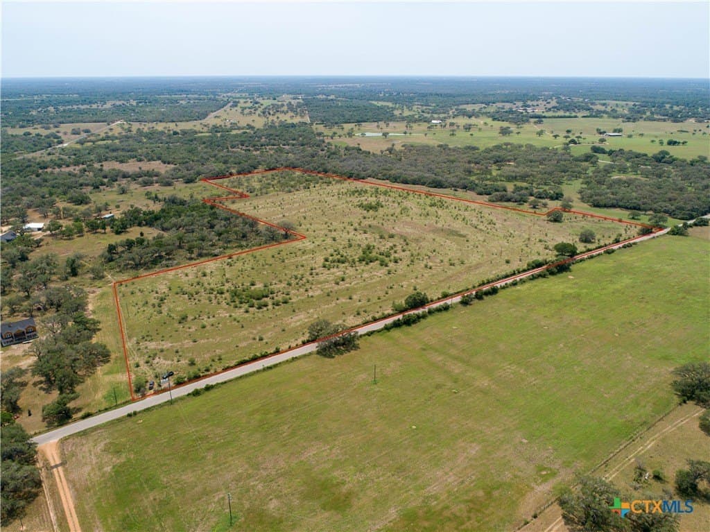 40.82 acres in DeWitt County - photo 2