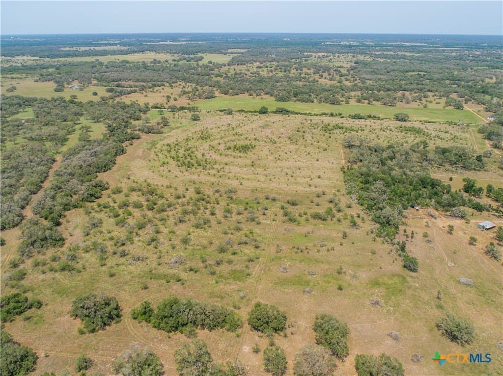 40.82 acres in DeWitt County - photo 8