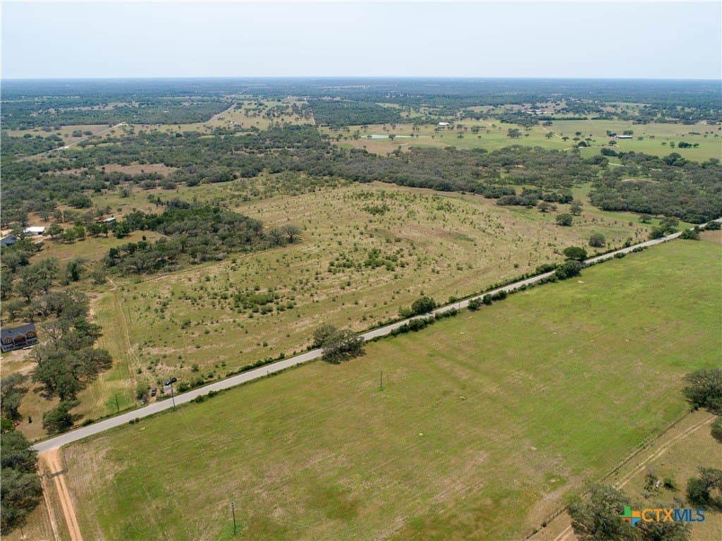 40.82 acres in DeWitt County - photo 4