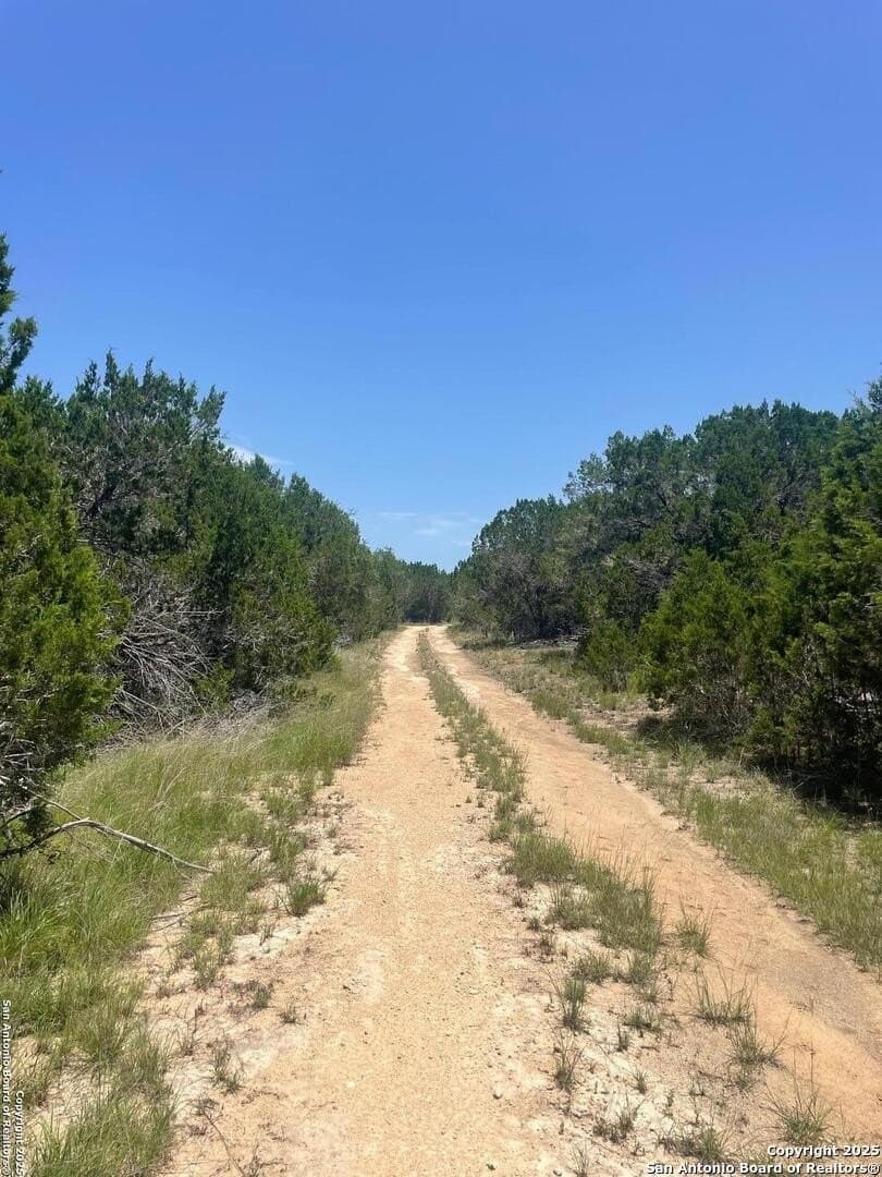 417 acres in Bandera County - photo 25