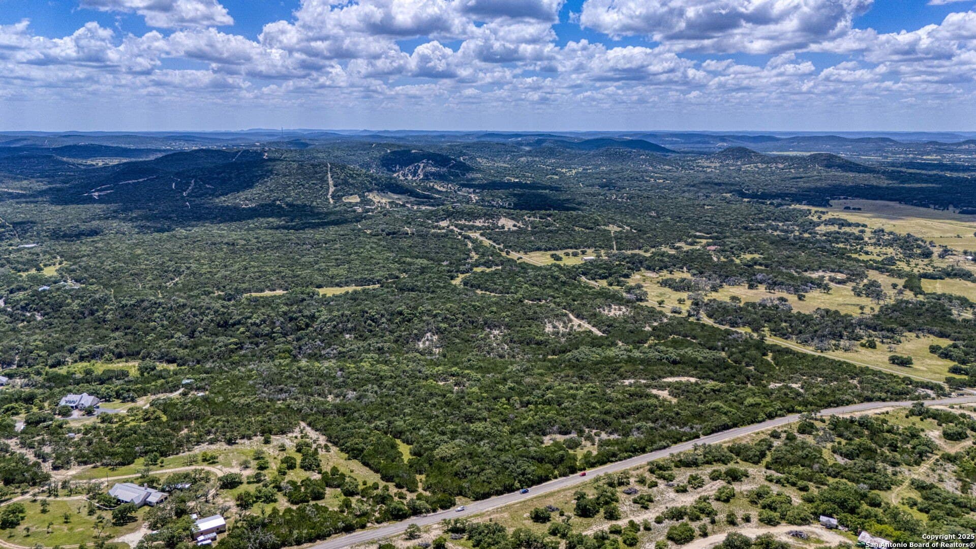 417 acres in Bandera County - photo 8