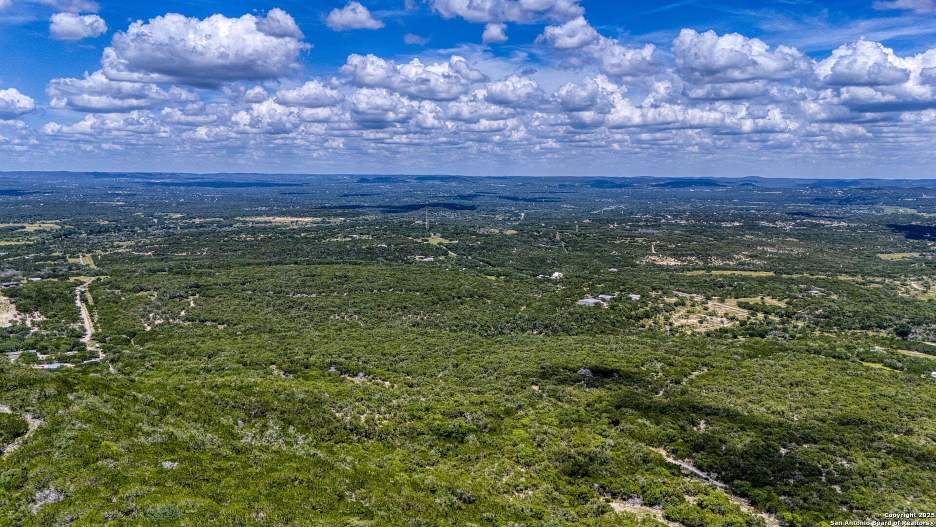 417 acres in Bandera County - photo 39