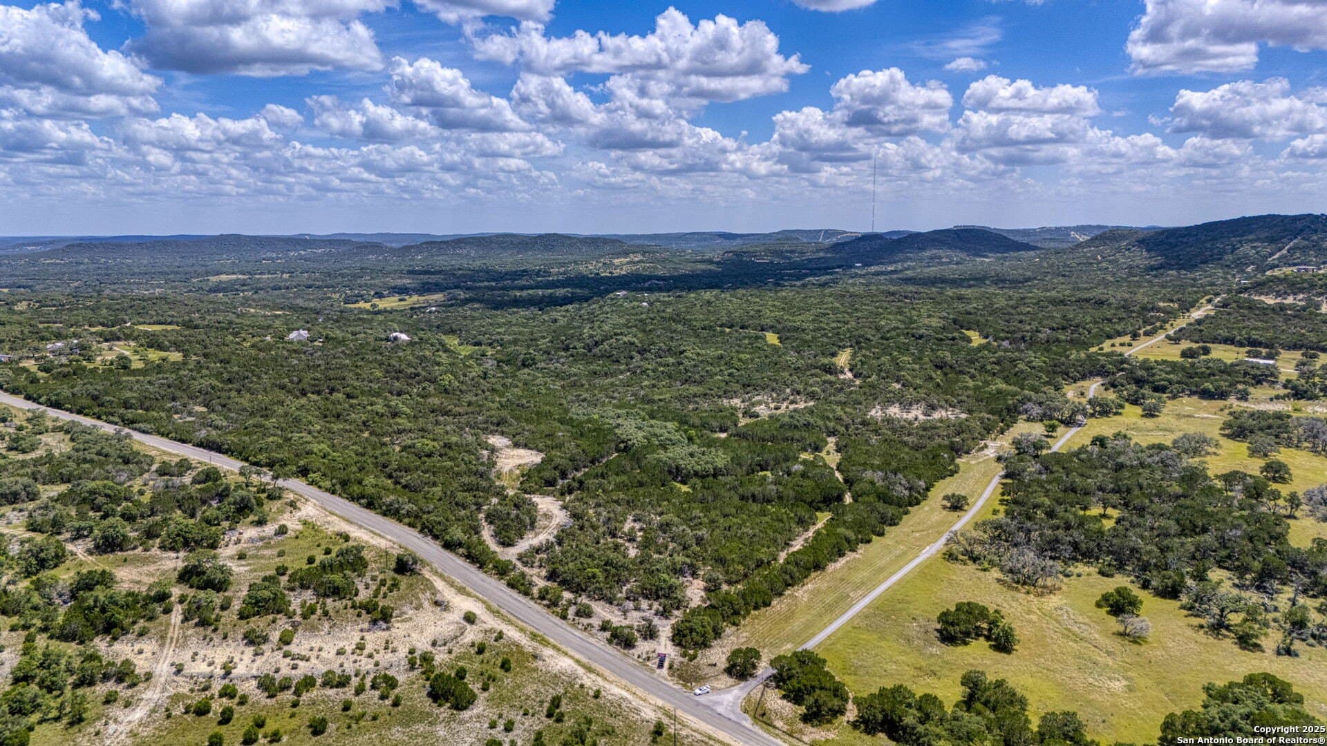 417 acres in Bandera County - photo 33