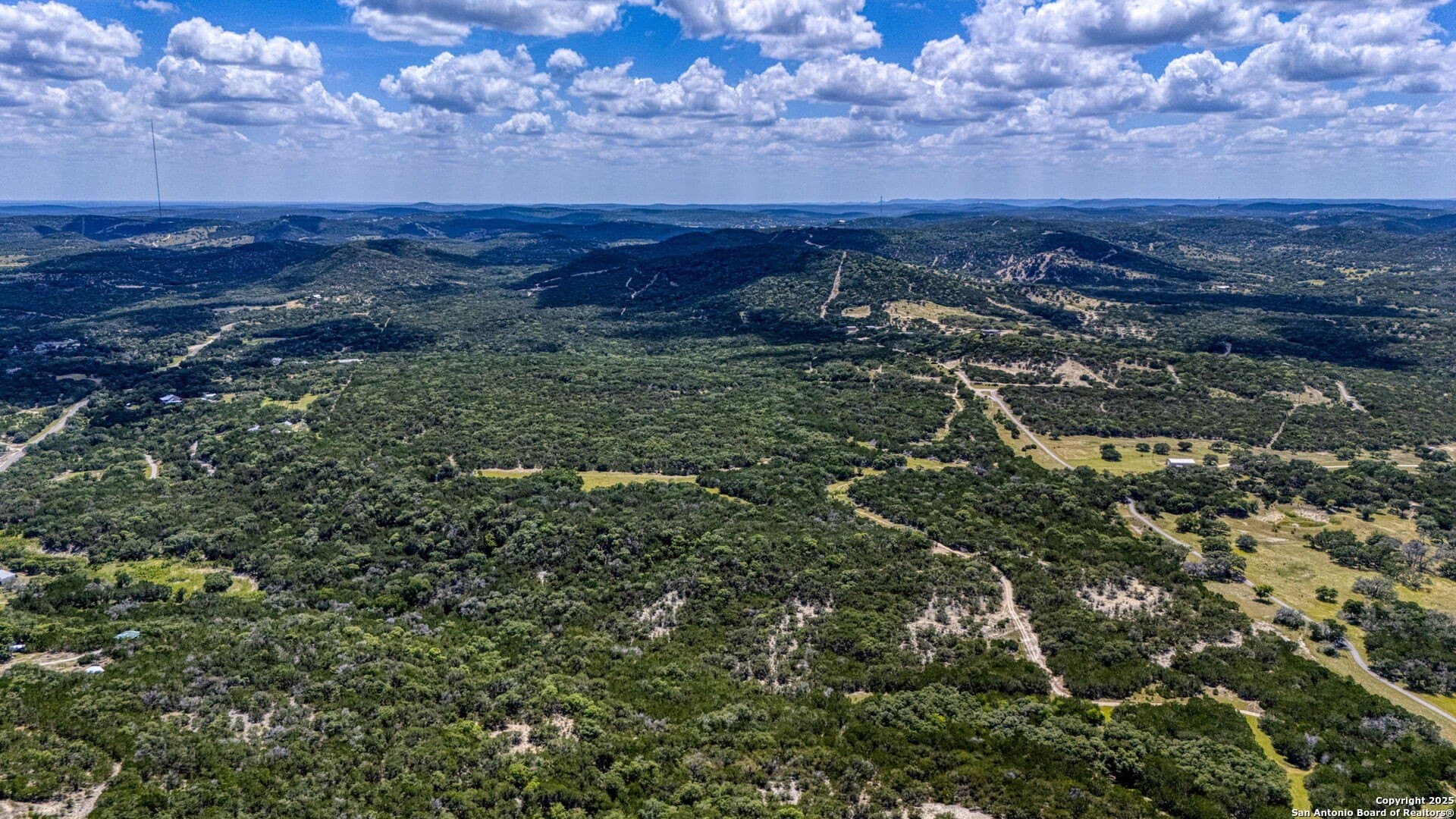 417 acres in Bandera County - photo 17
