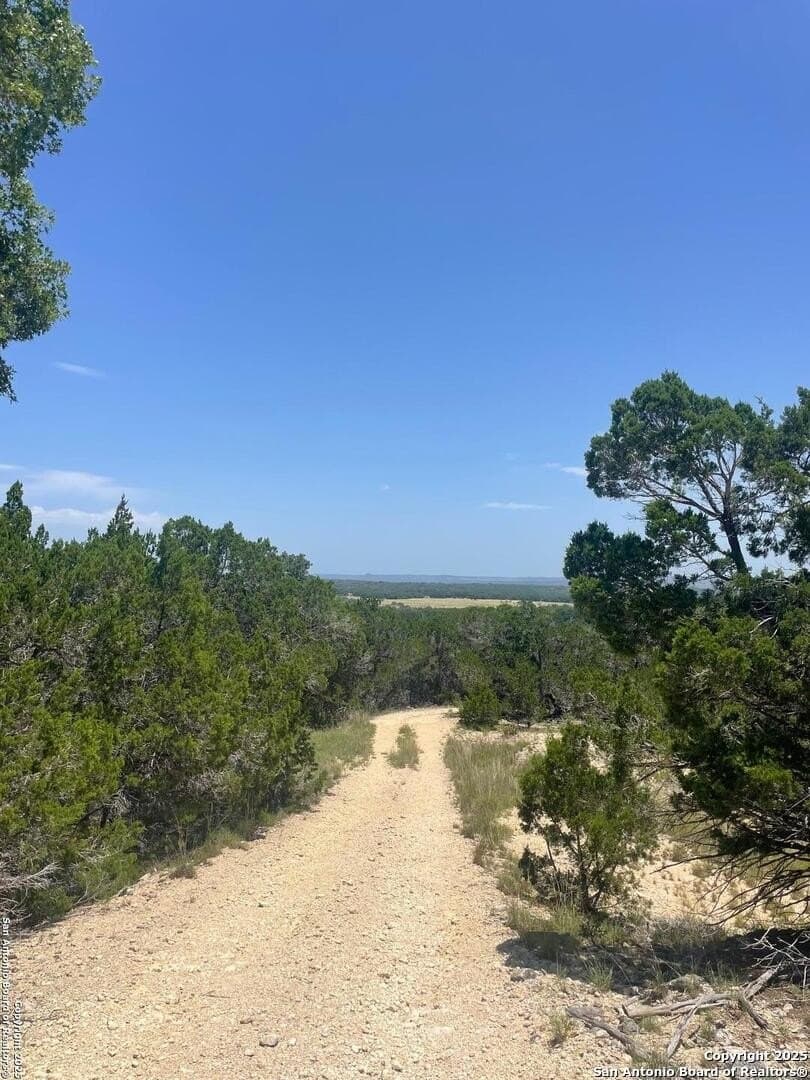 417 acres in Bandera County - photo 21